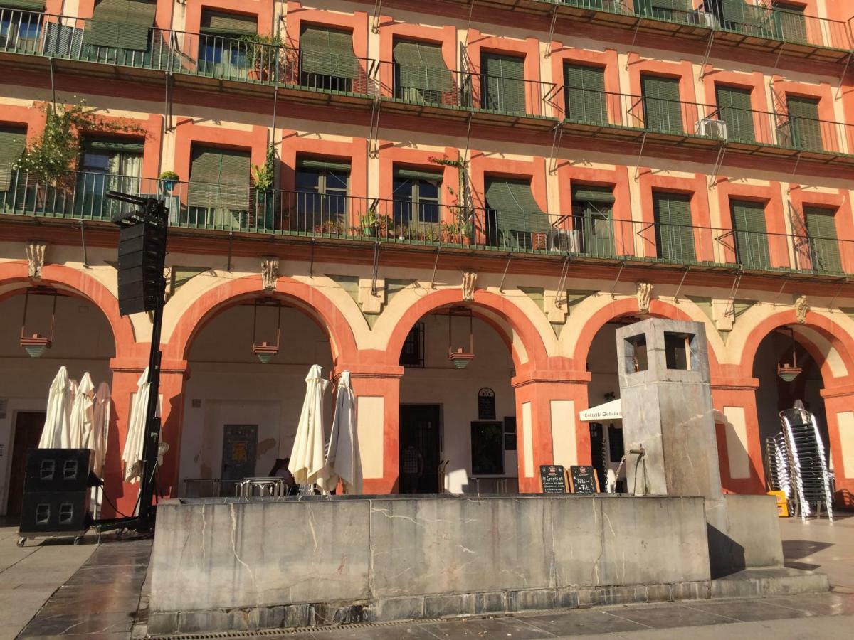 Apartamento Plaza De La Corredera Córdova Exterior foto